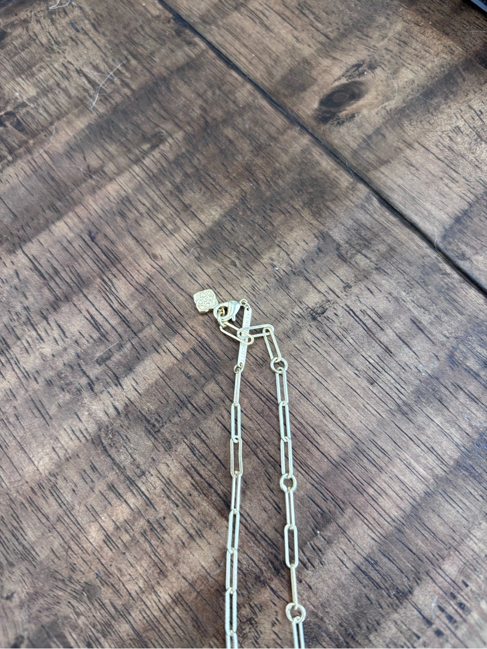 Kendra Scott Courtney Paperclip Necklace – Gold - Picture 4 of 4
